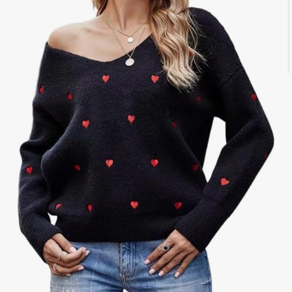 Black V-neck Sweater‎ with Embroidered Red Hearts